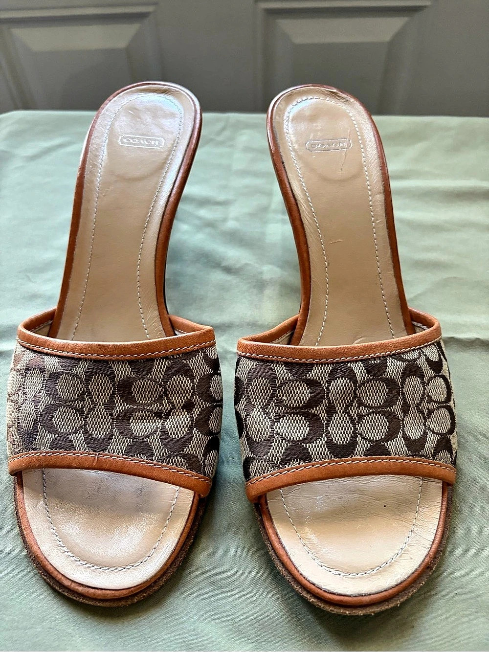 Vintage Coach Signature Monogram Kitten Heel Mules Sz 7B